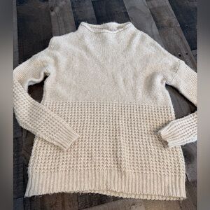 American Eagle Cream Chunky Knit Sweater‎ Cozy Minimalist